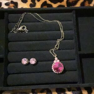 listing-status-banner